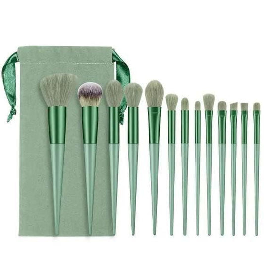 Green makeup brush set